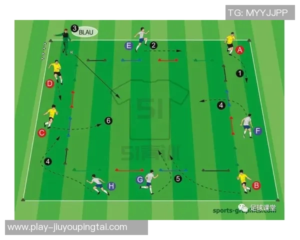 实时新闻深圳足球队包夹战术解析与其在比赛中的应用探讨